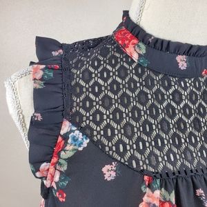 Lily White black floral lace sleeveless blouse tank top keyhole back size small